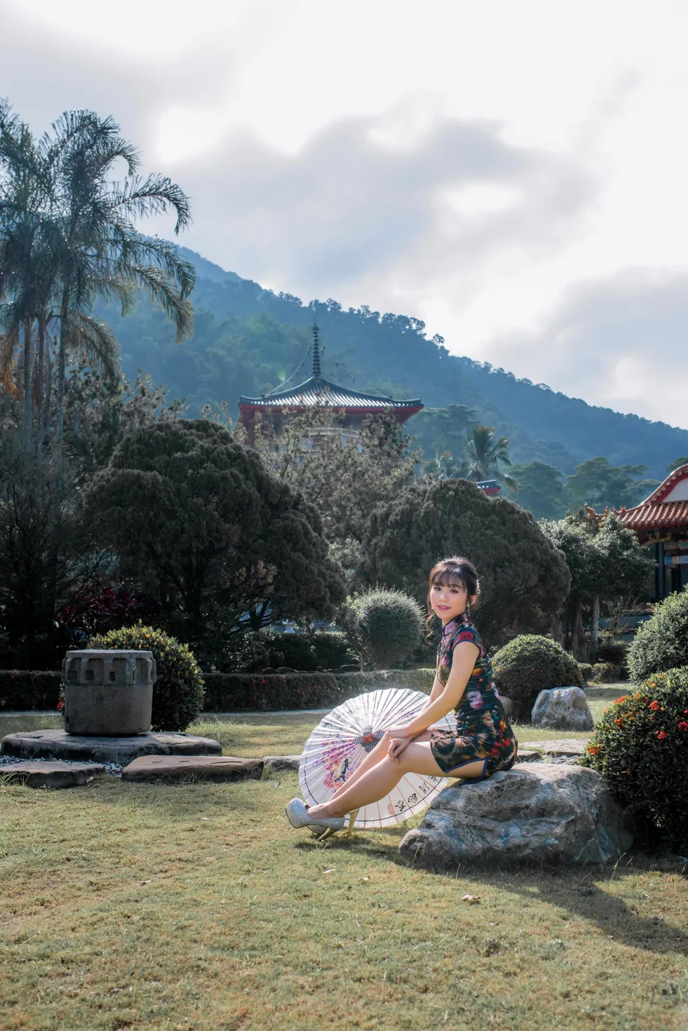 [Mzsock] NO.194 Yu Chen short cheongsam high heels beautiful legs street photography#[105P]-76